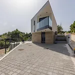 Villa Mare & Luce - Beachfront Complex Pijavicino