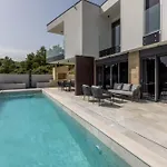 Villa Mare & Luce - Beachfront Complex
