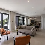 Villa Mare & Luce - Beachfront Complex