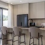 Villa Mare & Luce - Beachfront Complex *