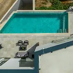 Mare & Luce - Beachfront Complex Villa *