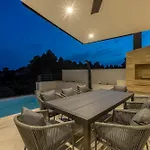 Villa Mare & Luce - Beachfront Complex *