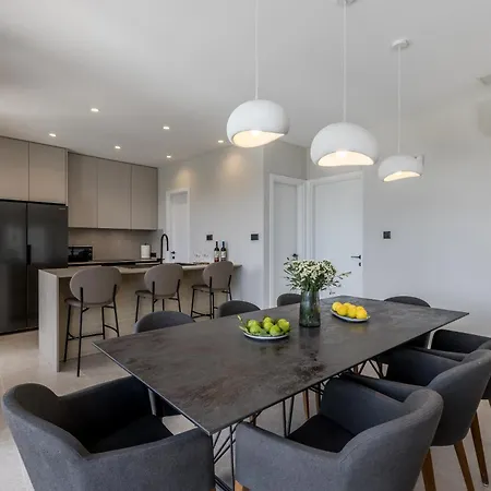 Mare & Luce - Beachfront Complex * Pijavicino