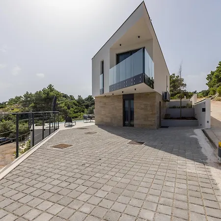 Villa Mare & Luce - Beachfront Complex Pijavicino