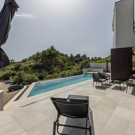 Mare & Luce - Beachfront Complex Villa *
