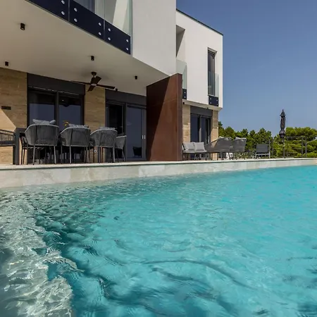Mare & Luce - Beachfront Complex * Pijavicino