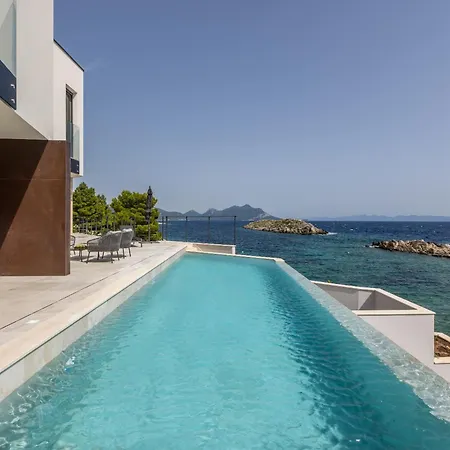 Mare & Luce - Beachfront Complex *