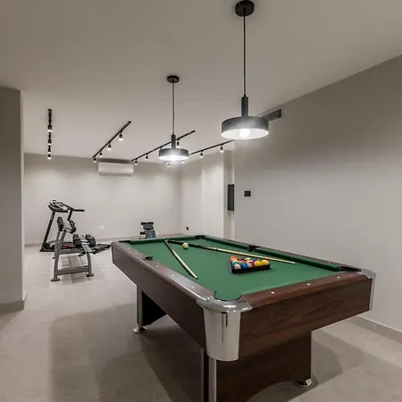 Mare & Luce - Beachfront Complex Villa