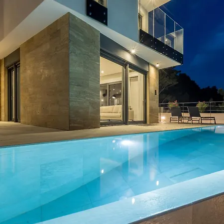 Mare & Luce - Beachfront Complex Villa Pijavicino