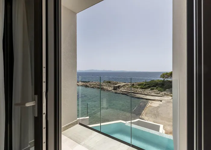 Mare & Luce Villa Pijavicino